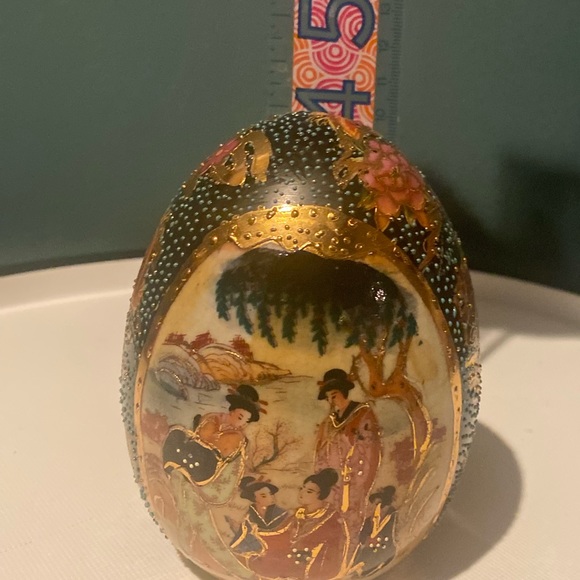 Vintage Satsuma Moriage Style Egg Hand Painted Geisha Floral Gold 4” H - Picture 9 of 9